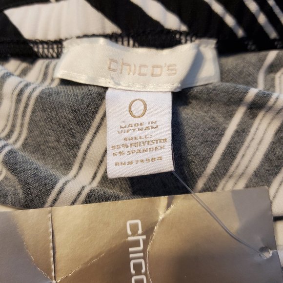 CHICO'S Mitered Border Macie Pattern Black/White Skirt  Size 0 (S/4) - Picture 5 of 8